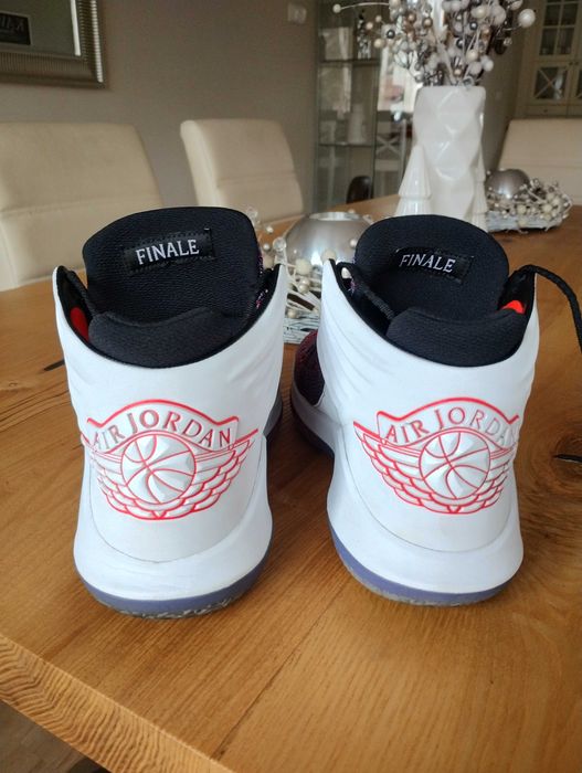 Buty Jordan 32 Finale