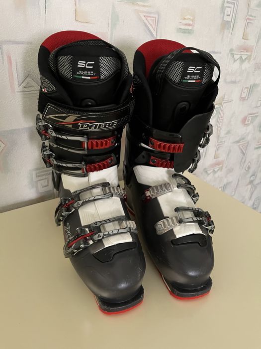 Лижні черевики