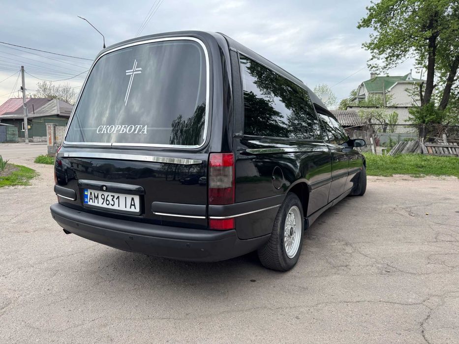 Opel Omega Caravan (Спеціальний катафалк) — 2000 рік