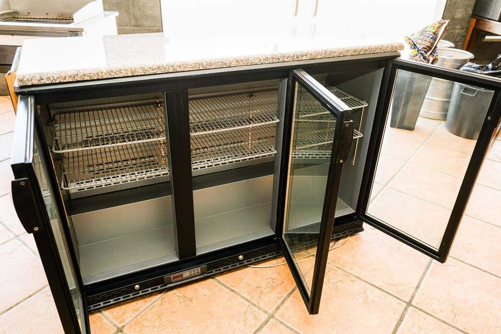 Vitrine bancada refrigerada Infrico EV350PT