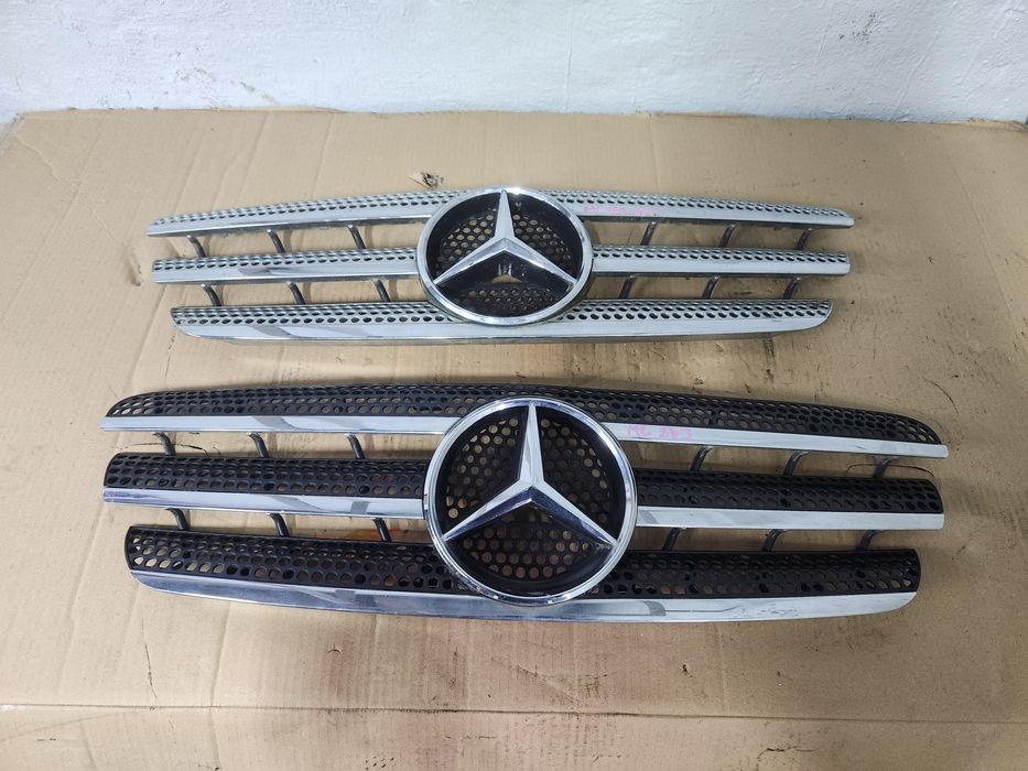 Продам решетка радіатора Mercedes ML163