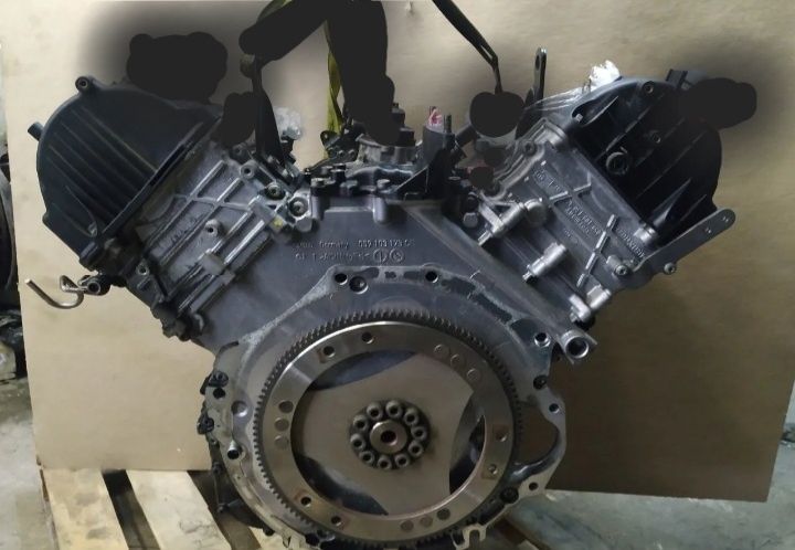 Блок циліндрів 3.0ТDI Q7 Товарег CNR ,CNRB,CRCA