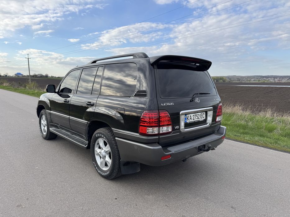 Lexus lx470 2004 року