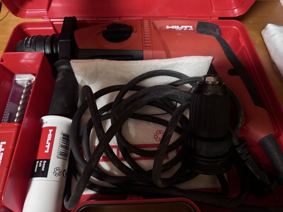 Hilti te 2s nova em caixa