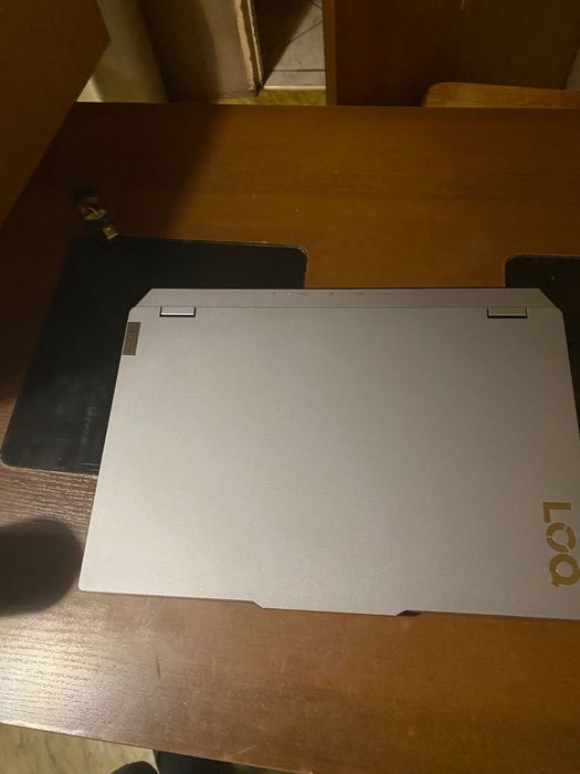 Laptop Lenovo LOQ ryzen 7 rtx 4070 24 GB ram
