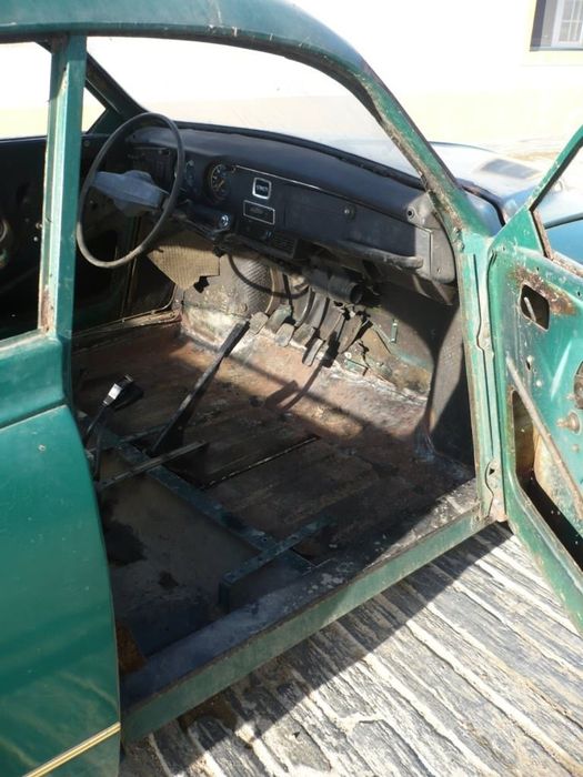 Saab 96 V4 para restauro