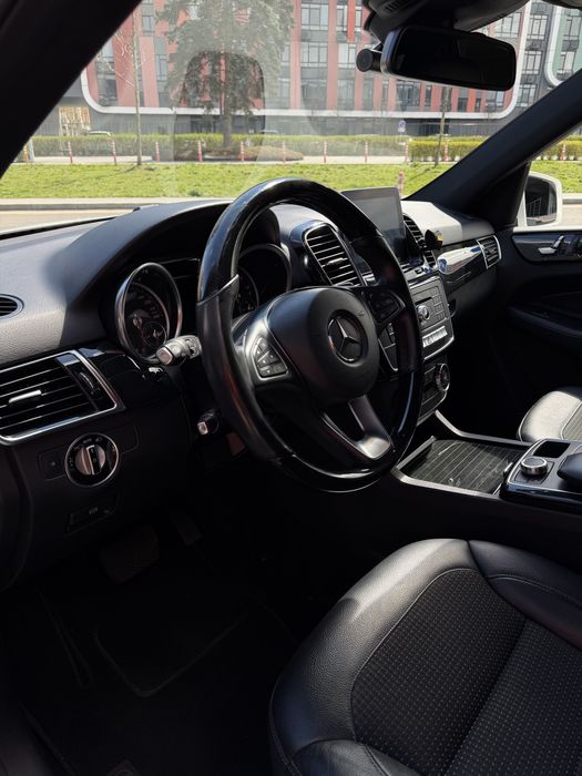 Продам Mercedes-Benz GLE 2017