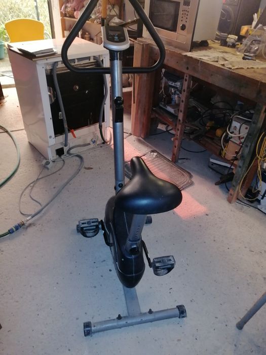 Bicicleta de gimnasio