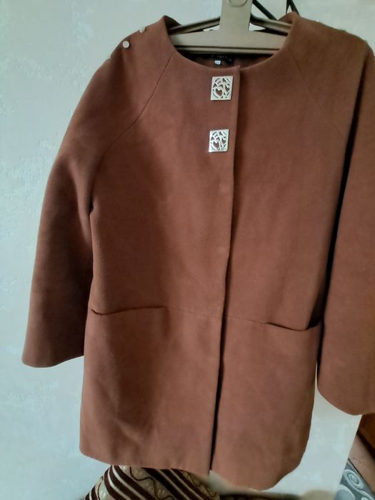 Пальто жіноче ,стан нового