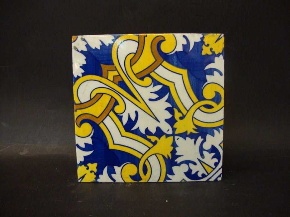 Azulejo antigo em faiança