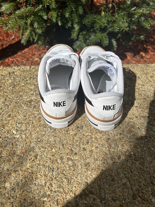 Кеди шкіряні бренду Nike