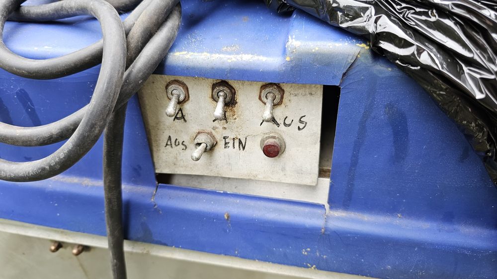 2 maszyny do popcornu