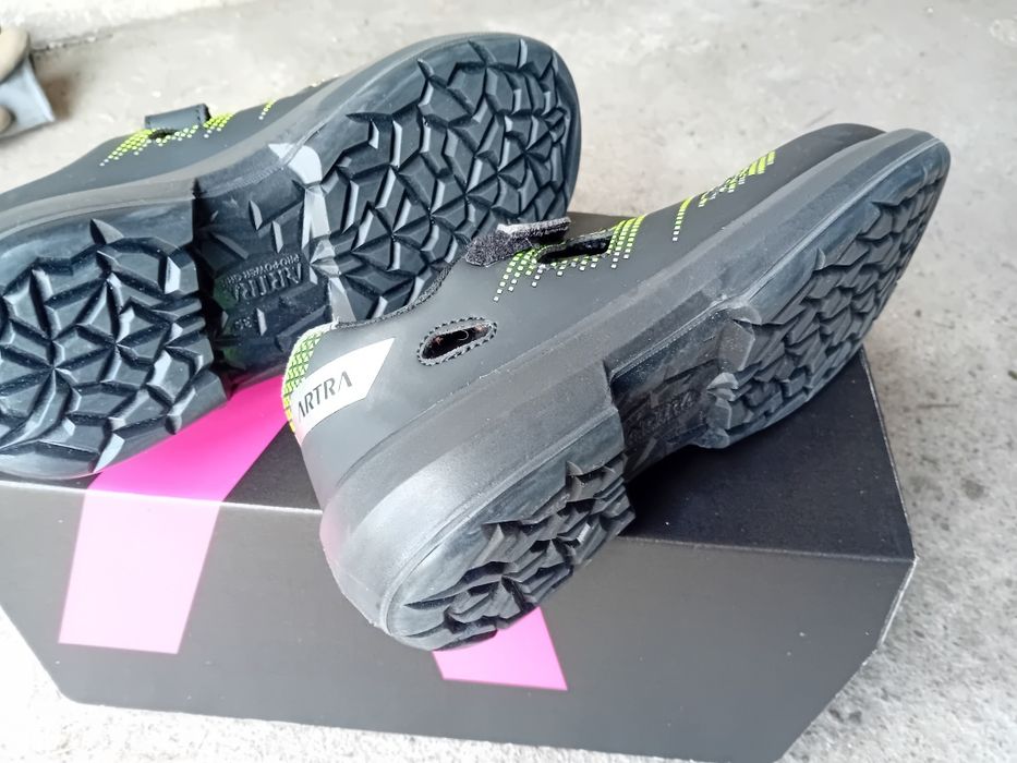 Buty robocze esd artra safety na serwis