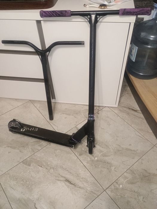 Трюковий самокат