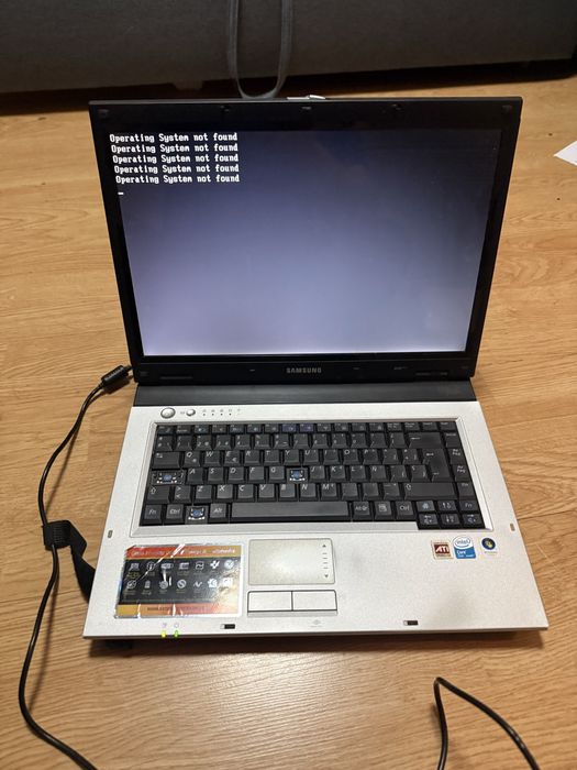 Laptop samsung R40 plus dowoz
