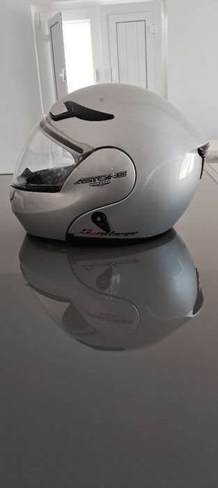 Vendo capacete para  mulher (negociável)