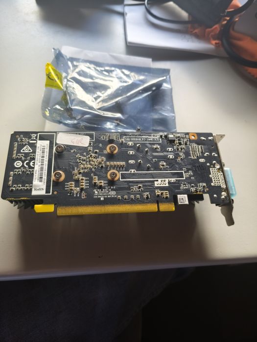 Gráfica. Zotac 1030