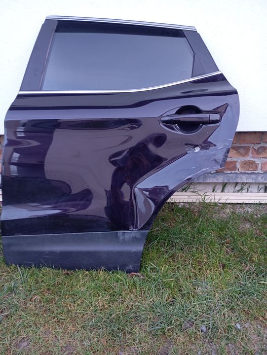 Двері Nissan rogue Qashqai j11 в зборі