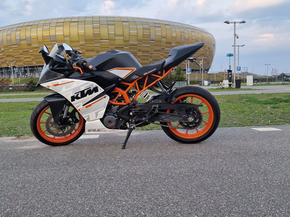 motocykl KTM RC390
