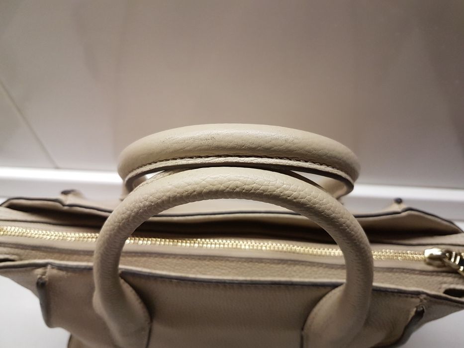 Сумка кожаная DKNY