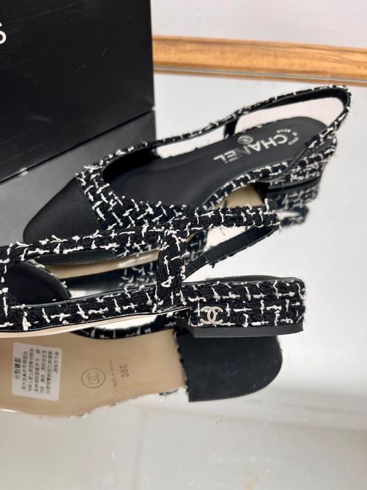 Chanel slingback