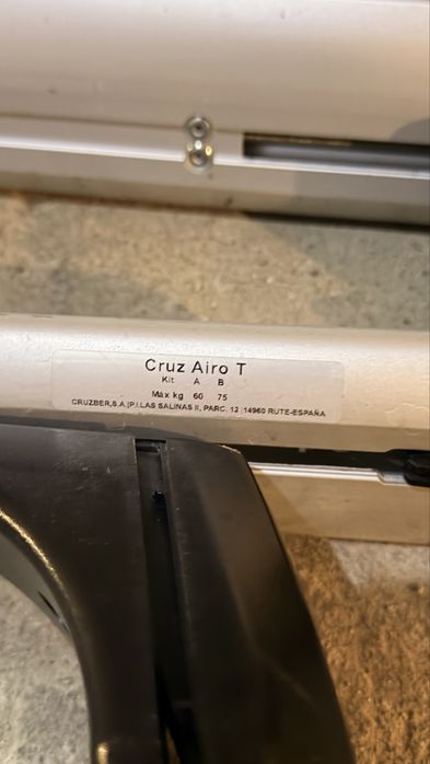 Uchwyt rowerowy Thule ProRide + Belki dachowe Cruz Airo T