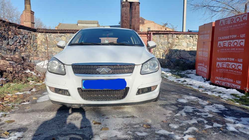 Автомобіль Чері М11