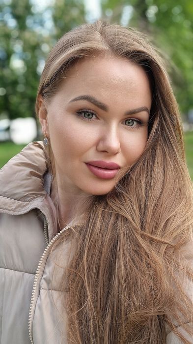 Прибирання квартир, будинків. Уборка квартир, домов.