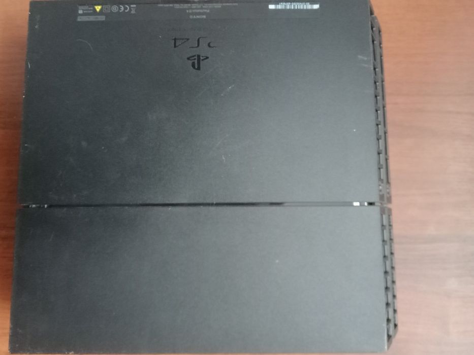 Konsola PS4 świetny stan