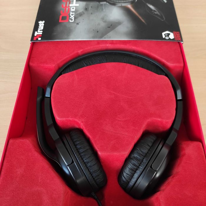 Auscultador Gaming com microfone TRUST GXT 10