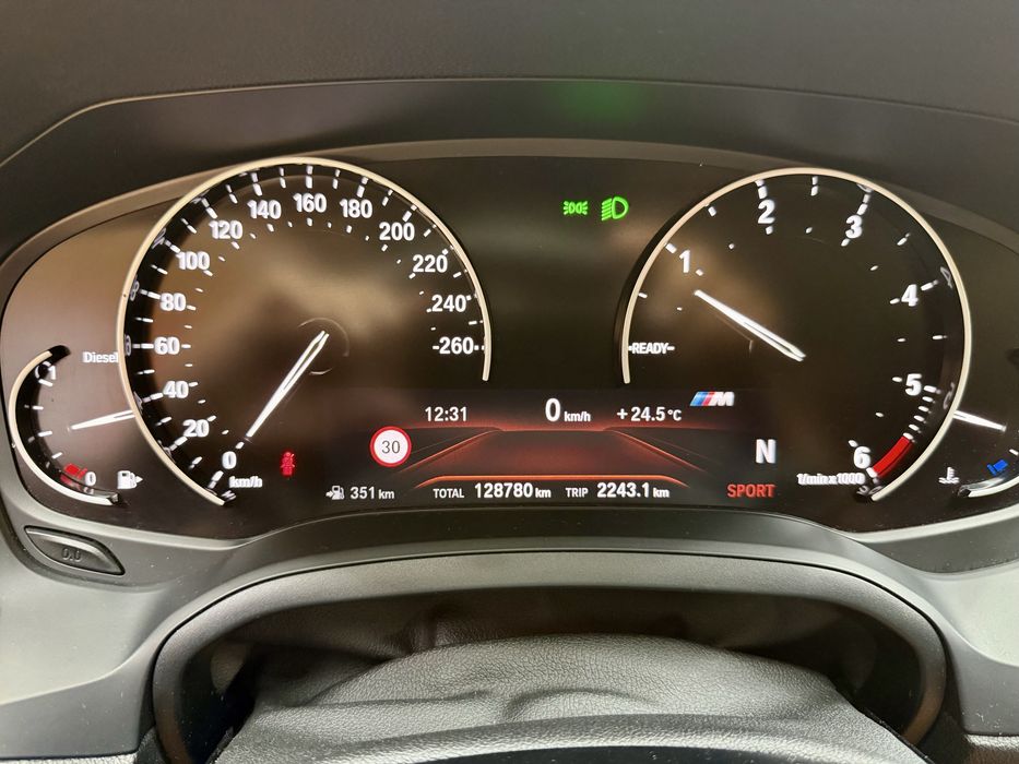 BMW 318d Touring (G21)