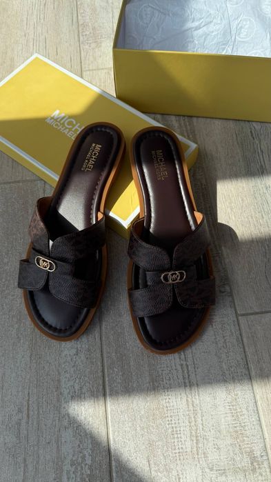 Шльопанці Michael Kors  кос  босоніжки тапочки