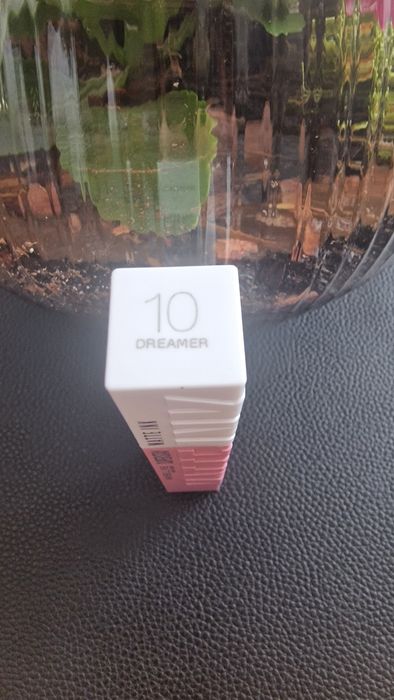 Maybelline super stay matt 10 dreamer