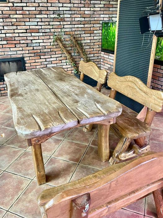 Piękny rustykalny stół z ławami Mazur - monolit wykonany ręcznie
