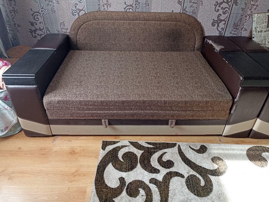 Диван з тумбами 5500 грн