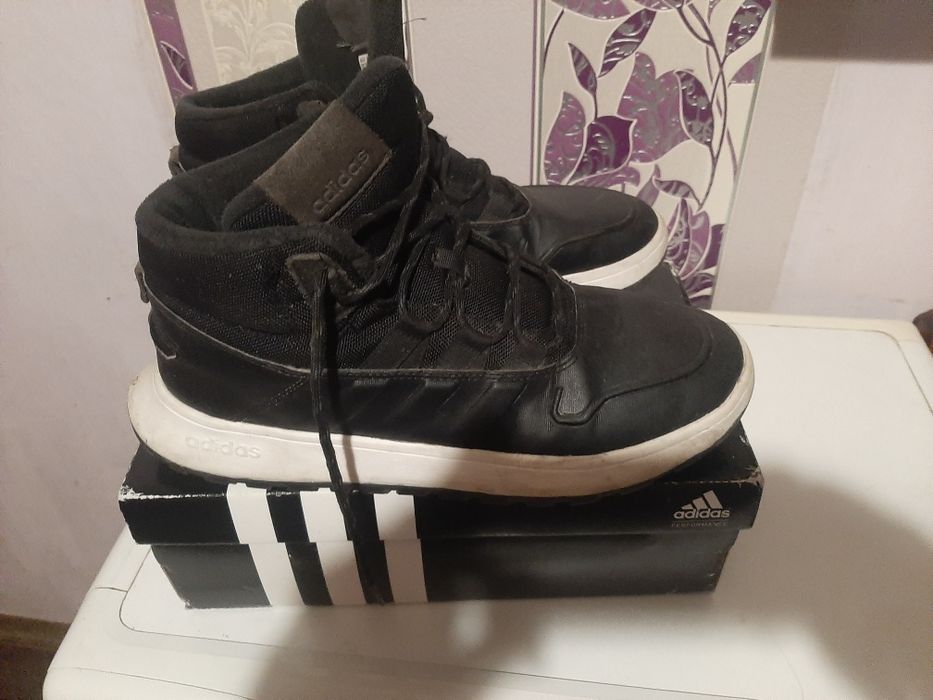 Кросівки  adidas