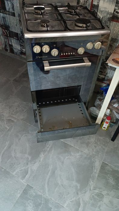 Кухонна плита бу