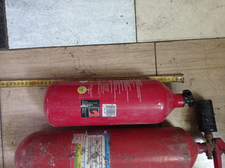 вогнегасник вуглекислотний балон