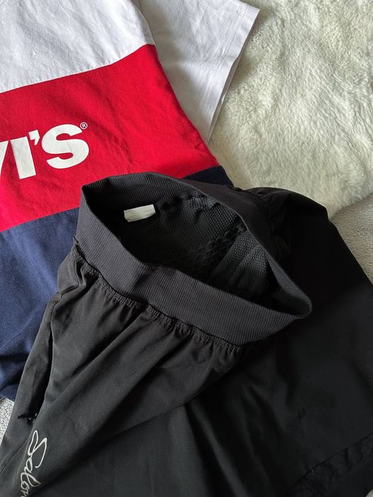 Футболка Levi’s   Розмір S, можна на М