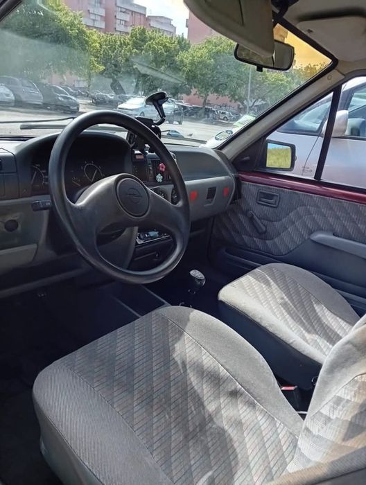 Opel corsa A de 1992