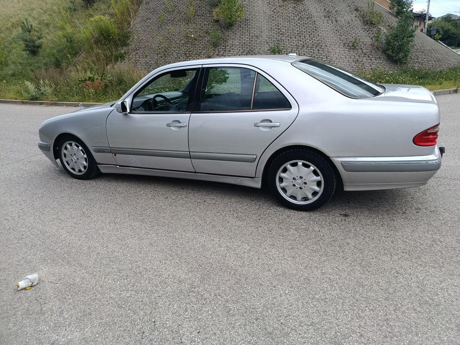 Mercedes w210 2.2D 143 km