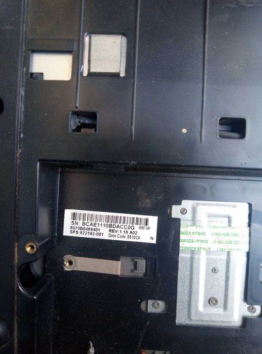 Ноутбук на запчастини.