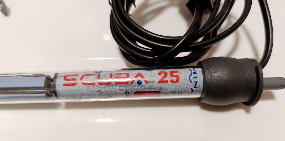 Aquário de Vidro Redondo (Globo) + Aquecedor + Filtro + Decorações