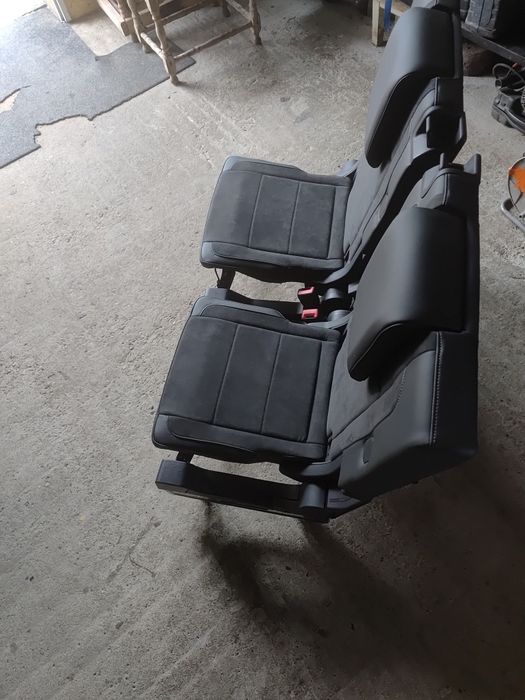 Trzeci rząd siedzeń vw caddy 2025