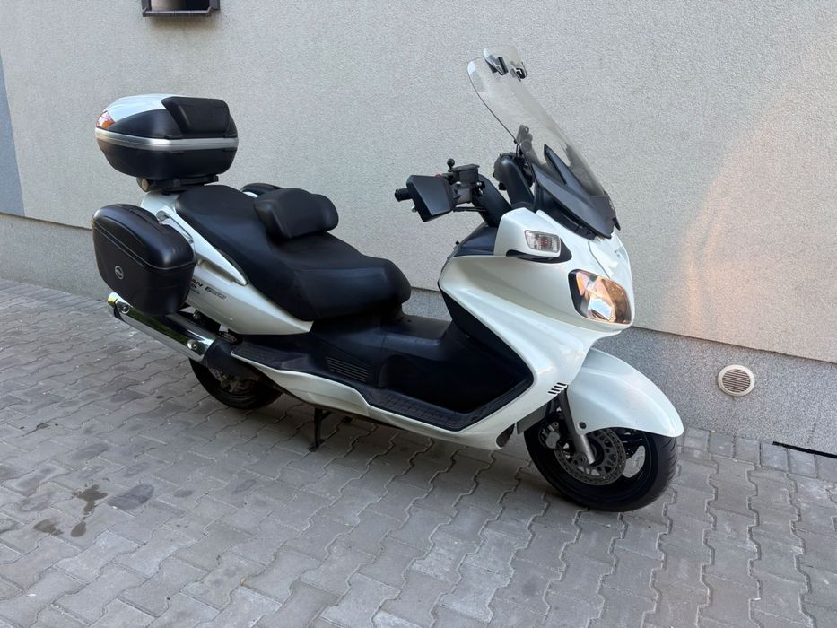 Suzuki burgman 650. An650