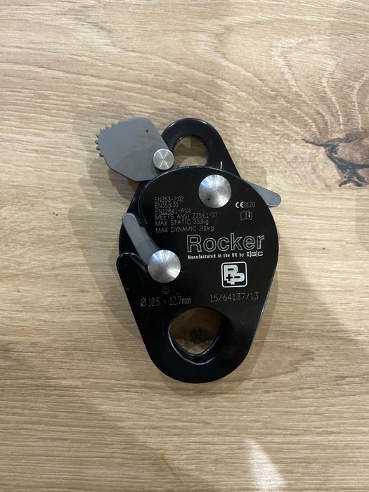 Przyrząd ISC Rocker do autoaskuracji.