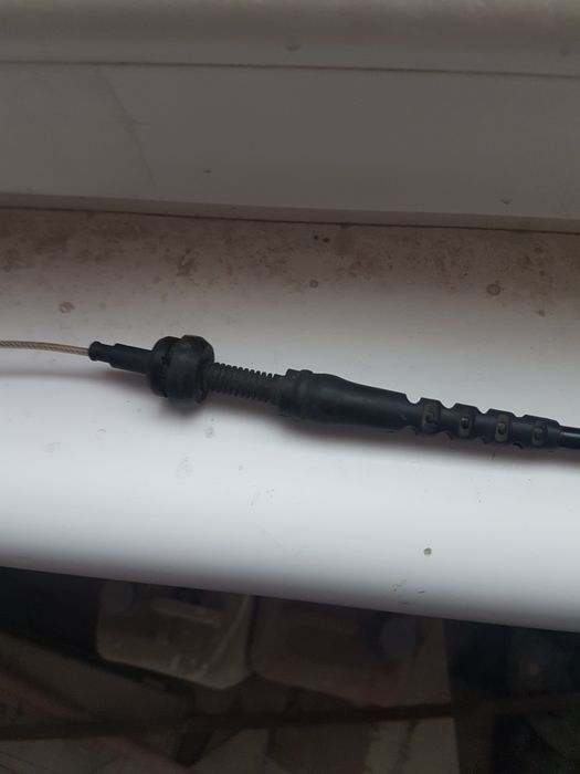 Продам оригинальный трос газа б.у. на гольф 3 и сеат ибица 6n.