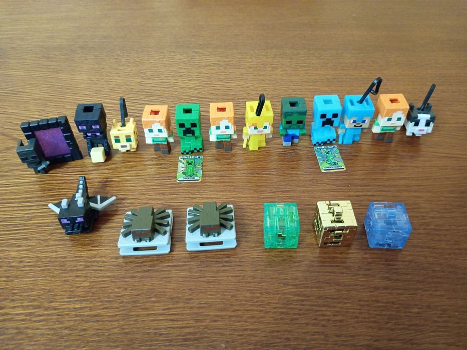 Figurki z Kinder Joy Minecraft