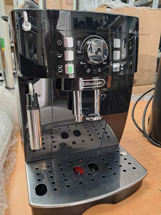 Кавомашина Delonghi Magnifica S