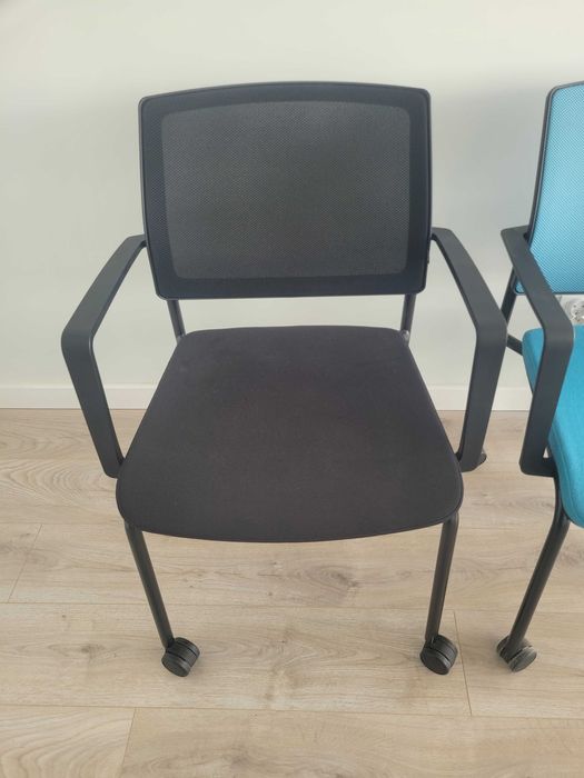 Zestaw krzeseł konferencyjnych MDD GAYA – 6 szt., stan IDEALNY!!!